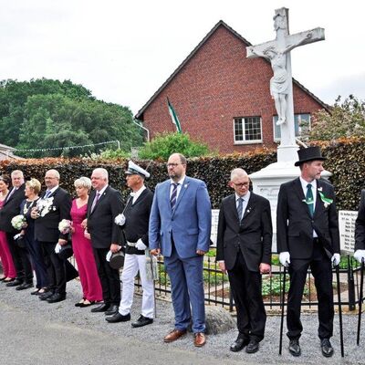 Bild vergr&ouml;&szlig;ern: Sch&uuml;tzenfest H&uuml;lsten