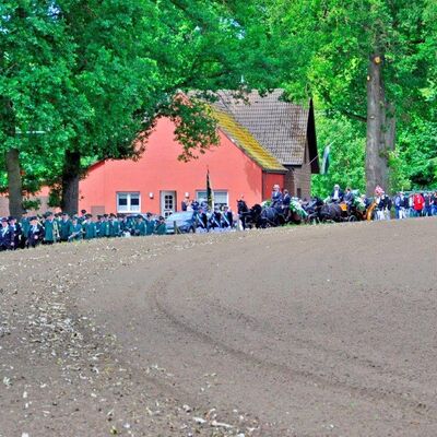 Bild vergr&ouml;&szlig;ern: Sch&uuml;tzenfest H&uuml;lsten