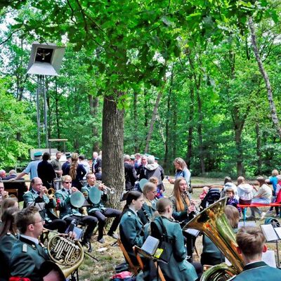 Bild vergr&ouml;&szlig;ern: Sch&uuml;tzenfest H&uuml;lsten