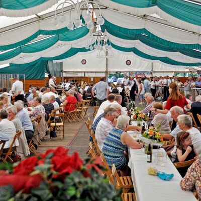 Bild vergr&ouml;&szlig;ern: Sch&uuml;tzenfest Bahnhof Reken