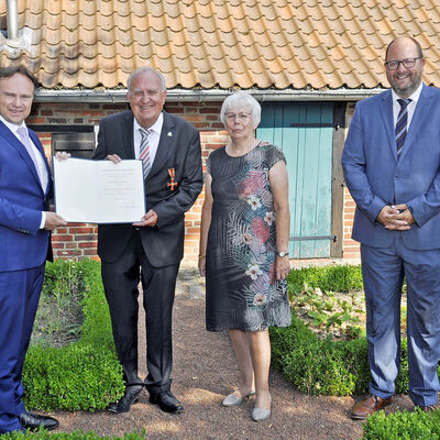 Bundesverdienstkreuz Hensel