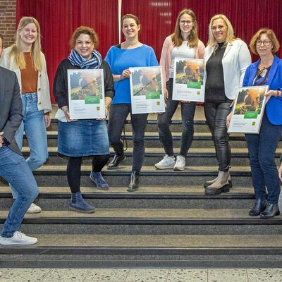&Uuml;bergabe Klimaschutzpreis Michaelschule