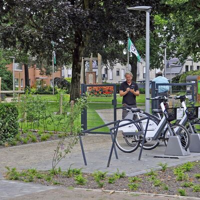 Bild vergr&ouml;&szlig;ern: Park Ehrenmal BR