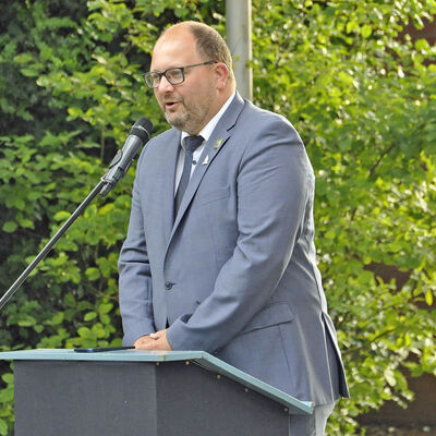 Bild vergr&ouml;&szlig;ern: Park Ehrenmal BR