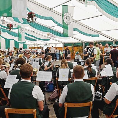 Bild vergr&ouml;&szlig;ern: Sch&uuml;tzenfest Maria Veen