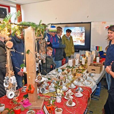 Bild vergr&ouml;&szlig;ern: Adventsbasar 