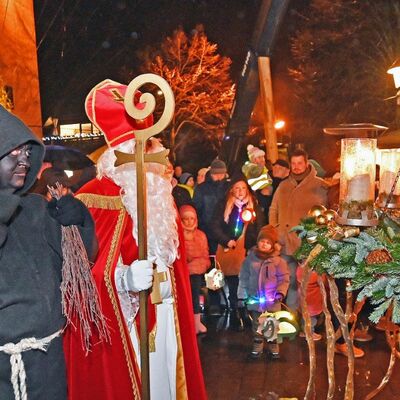 Bild vergr&ouml;&szlig;ern: Lichterfest BR 