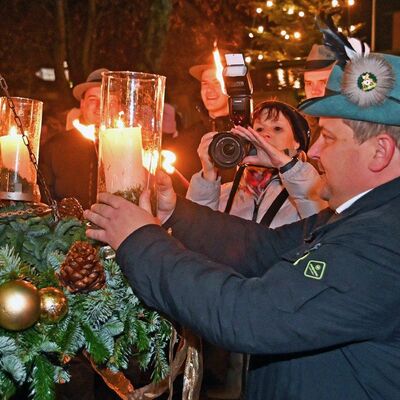 Bild vergr&ouml;&szlig;ern: Lichterfest BR 