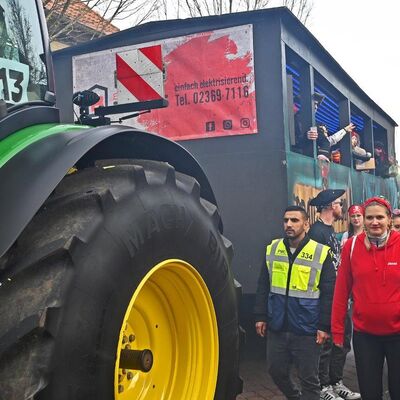 Bild vergr&ouml;&szlig;ern: RKV Karnevalsumzug 10.2.24 2024-02-10 