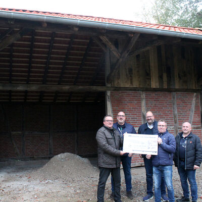 Spende Reken Stiftung an Heimatverein Remise Haus Uphave 