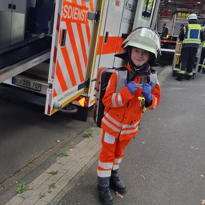 Bild vergr&ouml;&szlig;ern: Berufsfeuerwehr-Tag / Rettungswachen-Wochenende