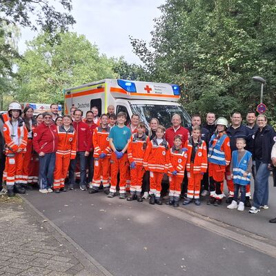 Bild vergr&ouml;&szlig;ern: Berufsfeuerwehr-Tag / Rettungswachen-Wochenende