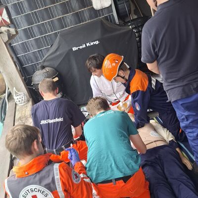 Bild vergr&ouml;&szlig;ern: Berufsfeuerwehr-Tag / Rettungswachen-Wochenende
