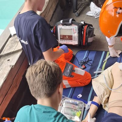 Bild vergr&ouml;&szlig;ern: Berufsfeuerwehr-Tag / Rettungswachen-Wochenende