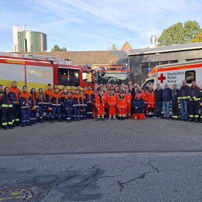 Bild vergr&ouml;&szlig;ern: Berufsfeuerwehr-Tag / Rettungswachen-Wochenende
