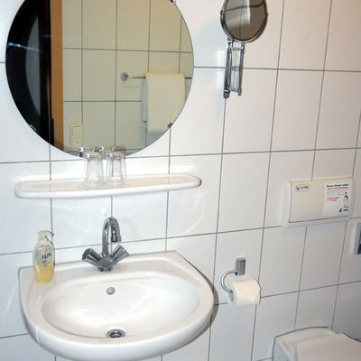 Bild vergr&ouml;&szlig;ern: Lammersmann_Lindenwald_Bad